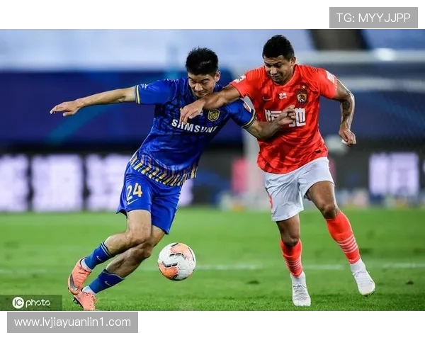 南京飞盘队勇攀高峰的奋斗历程与联赛精彩瞬间回顾